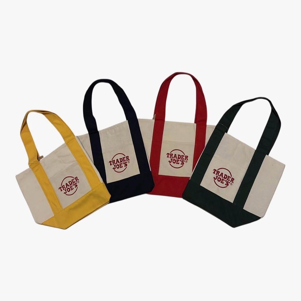 Trader Joe's Canvas Tote Bags Set CHRISTMAS EDITION